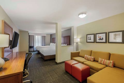 Suite, Multiple Beds, Non Smoking | Desk, blackout drapes, iron/ironing board, free cribs/infant beds