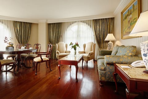 Grand Suite, 1 King Bed, Park View | Down comforters, in-room safe, individually decorated