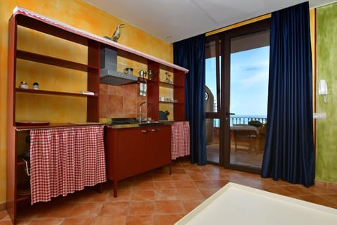 Private kitchenette