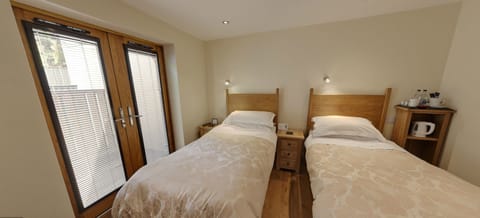 Twin Room (Room 6) | Premium bedding, soundproofing, iron/ironing board, free WiFi