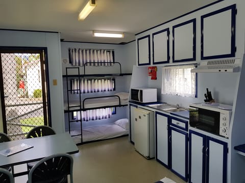 Private kitchen | Fridge, microwave, stovetop, electric kettle