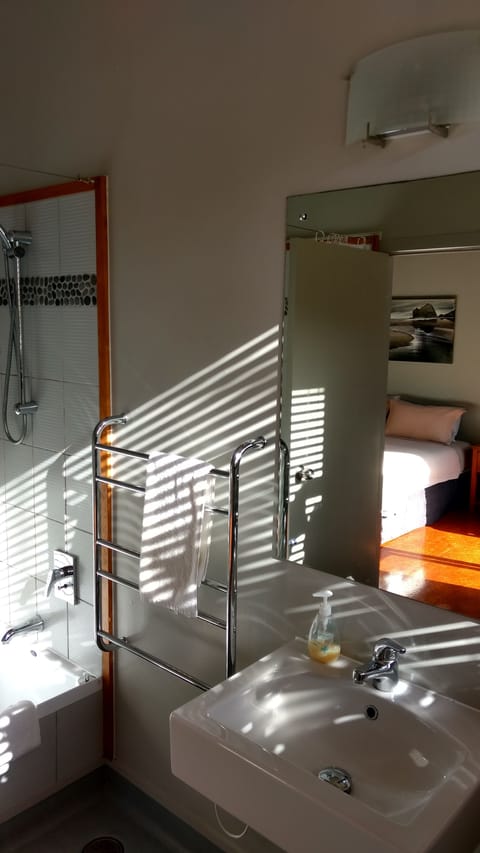 Double Room with Ensuite | Bathroom | Towels