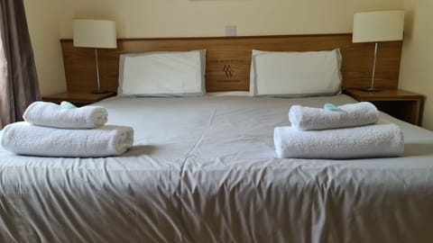 Deluxe Double or Twin Room, Ensuite