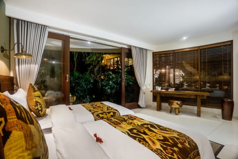 Tropical Deluxe Garden View | Premium bedding, minibar, in-room safe, desk