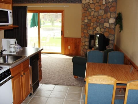 Basic Suite, 1 Bedroom, Accessible, Resort View | Private kitchenette | Fridge, microwave, oven, stovetop