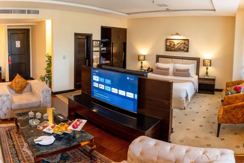 Panoramic Suite, 1 King Bed, Smoking | Fitness facility