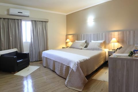 Luxury Twin Room | Minibar, blackout drapes, iron/ironing board, free WiFi