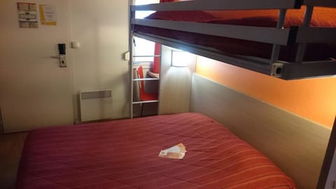 Standard Room, Multiple Beds (1 Double and 1 Single bed) | Desk, blackout drapes, free WiFi, bed sheets