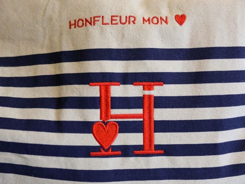 Desk, free cribs/infant beds, free WiFi, bed sheets