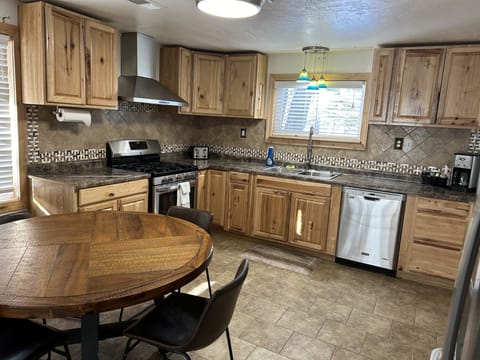 Wind River Exclusive House | Private kitchen