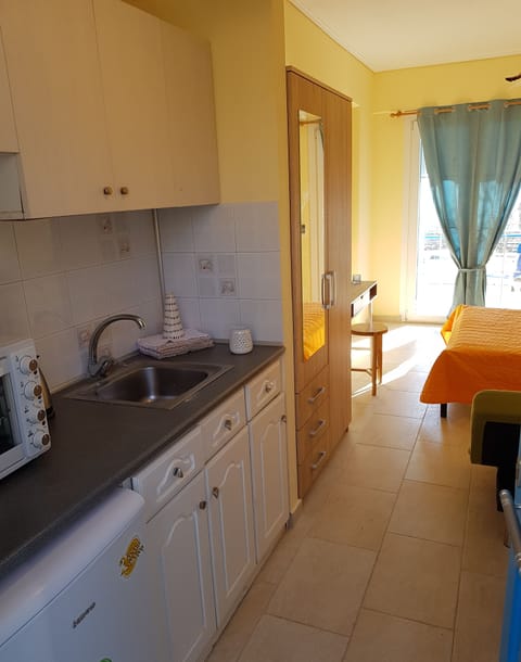 Studio, Sea View | Private kitchen | Fridge, oven, stovetop, electric kettle