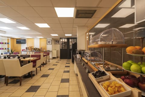 Daily buffet breakfast (EUR 13 per person)