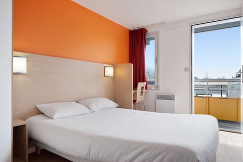 Standard Room, 1 Double Bed | View from room