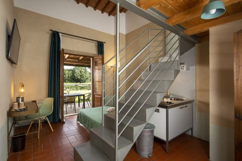 Studio Suite | Frette Italian sheets, down comforters, free minibar, in-room safe