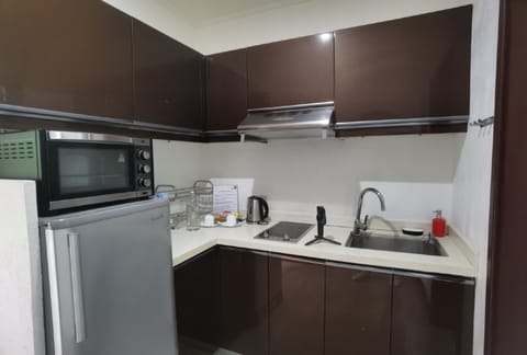 Studio | Private kitchen | Fridge, coffee/tea maker, electric kettle