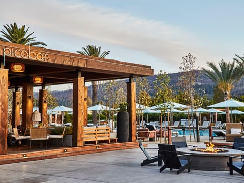 Breakfast, lunch, dinner served; Californian cuisine, pool views 