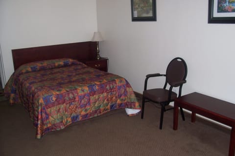 Standard Room, Smoking | Desk, free WiFi, bed sheets