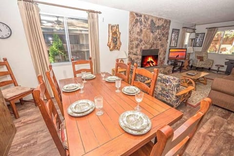 House, 3 Bedrooms | Dining