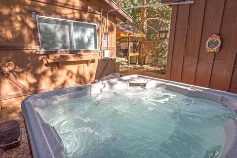 House, 3 Bedrooms | Spa