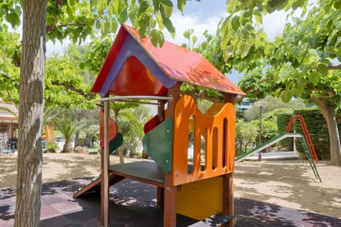 Children's play area - outdoor