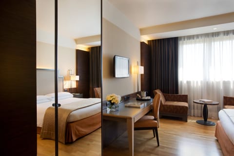 Superior Double Room | Premium bedding, minibar, in-room safe, individually furnished