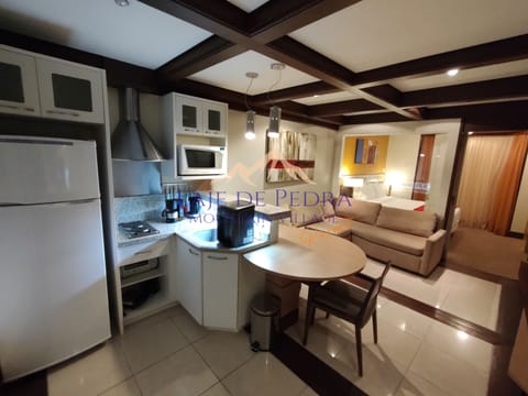 Studio Standard Prime | Private kitchen | Fridge, microwave, stovetop, coffee/tea maker