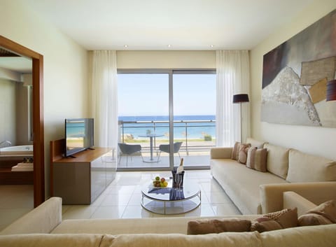 Grand Suite, Sea View (Rooftop Pool) | Premium bedding, down comforters, pillowtop beds, minibar