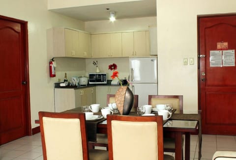 2 Bedrooms | Desk, free WiFi