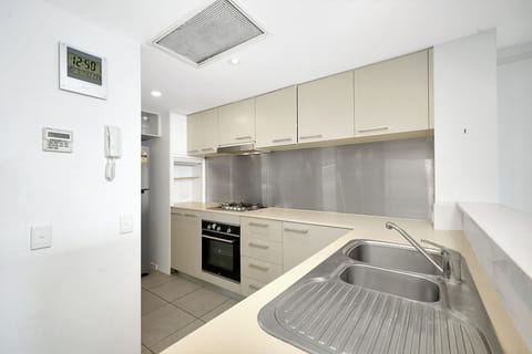 One Bedroom Apartment | Private kitchen | Full-size fridge, microwave, oven, stovetop