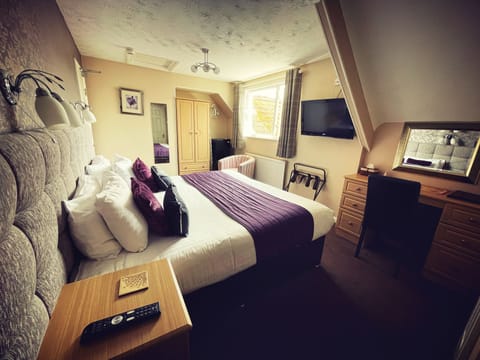 Superior Double or Twin Room | Iron/ironing board, free WiFi, bed sheets