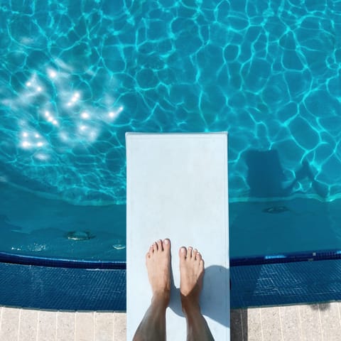 Seasonal outdoor pool, pool umbrellas, sun loungers