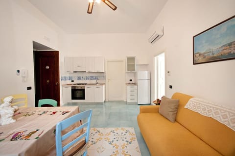 Apartment, 1 Bedroom (Gaetano) | Private kitchen | Fridge, stovetop, cookware/dishes/utensils