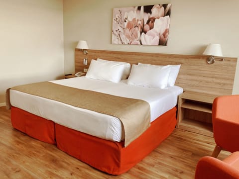 Superior Room | 1 bedroom, Egyptian cotton sheets, premium bedding, pillowtop beds