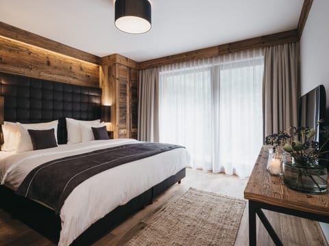 Spa Suite with 1 Bedroom | In-room safe, free WiFi, bed sheets