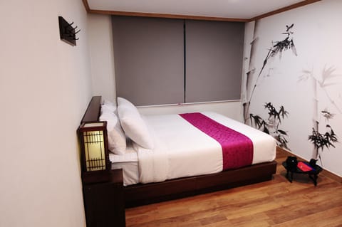 Deluxe Quadruple Room | Soundproofing, free WiFi