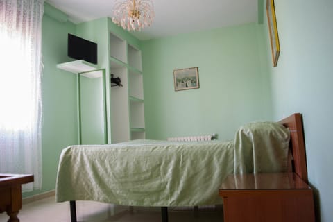 Standard Double Room | In-room safe, desk, blackout drapes, free WiFi