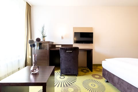 Premium bedding, minibar, in-room safe, desk