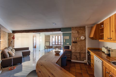 Superior Apartment (Bubu 9) | Living room | Flat-screen TV, DVD player