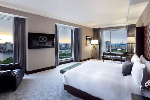 Presidential Suite, 1 Bedroom, City View (Ebersol) | Premium bedding, down comforters, minibar, in-room safe