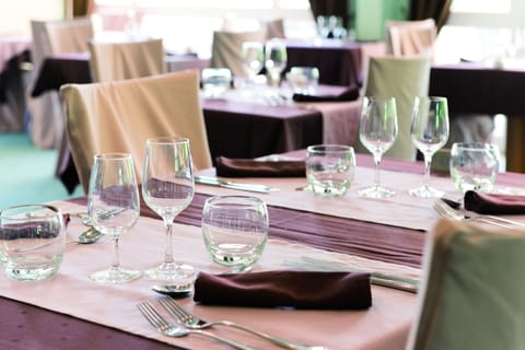 Breakfast, lunch, dinner served; French cuisine, garden views