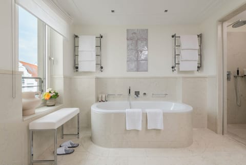 Signature Suite, Park View | Bathroom | Separate tub and shower, rainfall showerhead, designer toiletries