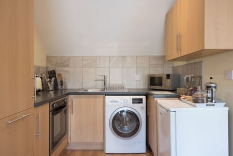 Family Quadruple Room, 1 Bedroom (Duck) | Premium bedding, desk, iron/ironing board, free WiFi