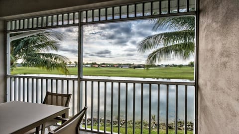 Deluxe House, 2 Bedrooms, Golf View, Lakeside | Balcony