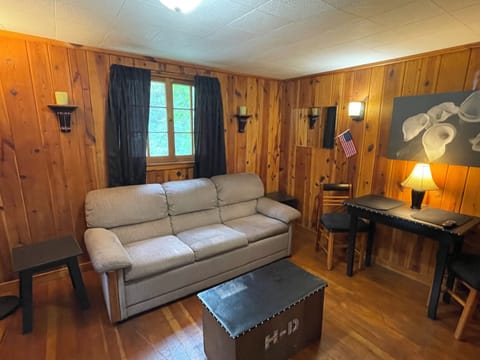 Classic Cabin, 1 Bedroom (Unit #8) | Individually decorated, individually furnished, WiFi, bed sheets