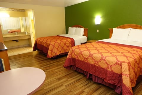 Standard Double Room, 1 Bedroom, Refrigerator & Microwave | Desk, free WiFi, bed sheets