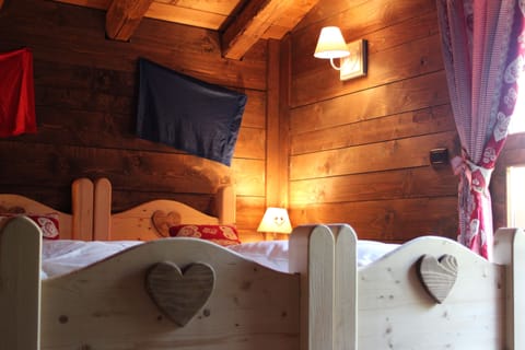 Standard Double or Twin Room, Balcony | In-room safe, individually decorated, individually furnished, desk