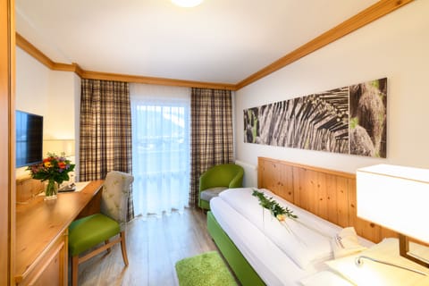 Single Room, Balcony (Haus Dreitorspitze) | Hypo-allergenic bedding, in-room safe, desk, free WiFi