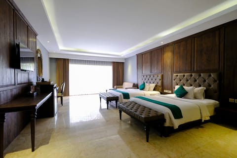 Presidential Suite | Premium bedding, minibar, in-room safe, desk