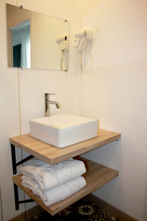 Luxury Double Room, Terrace | Bathroom sink