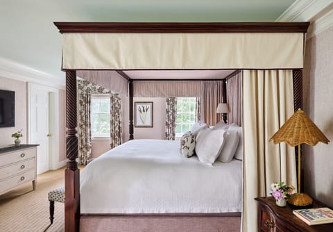 Suite (Mayflower) | Frette Italian sheets, premium bedding, minibar, in-room safe